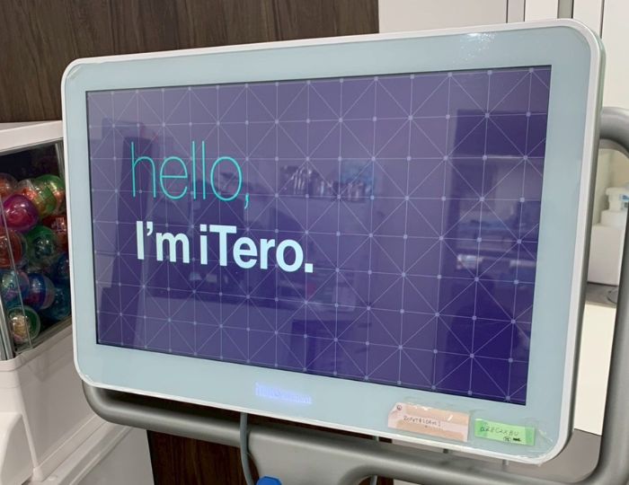 口腔内スキャナー（iTeroなど）